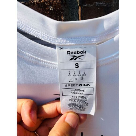 Reebok white sports top size small new without tag no flaws in excellent conditi - Picture 7 of 8